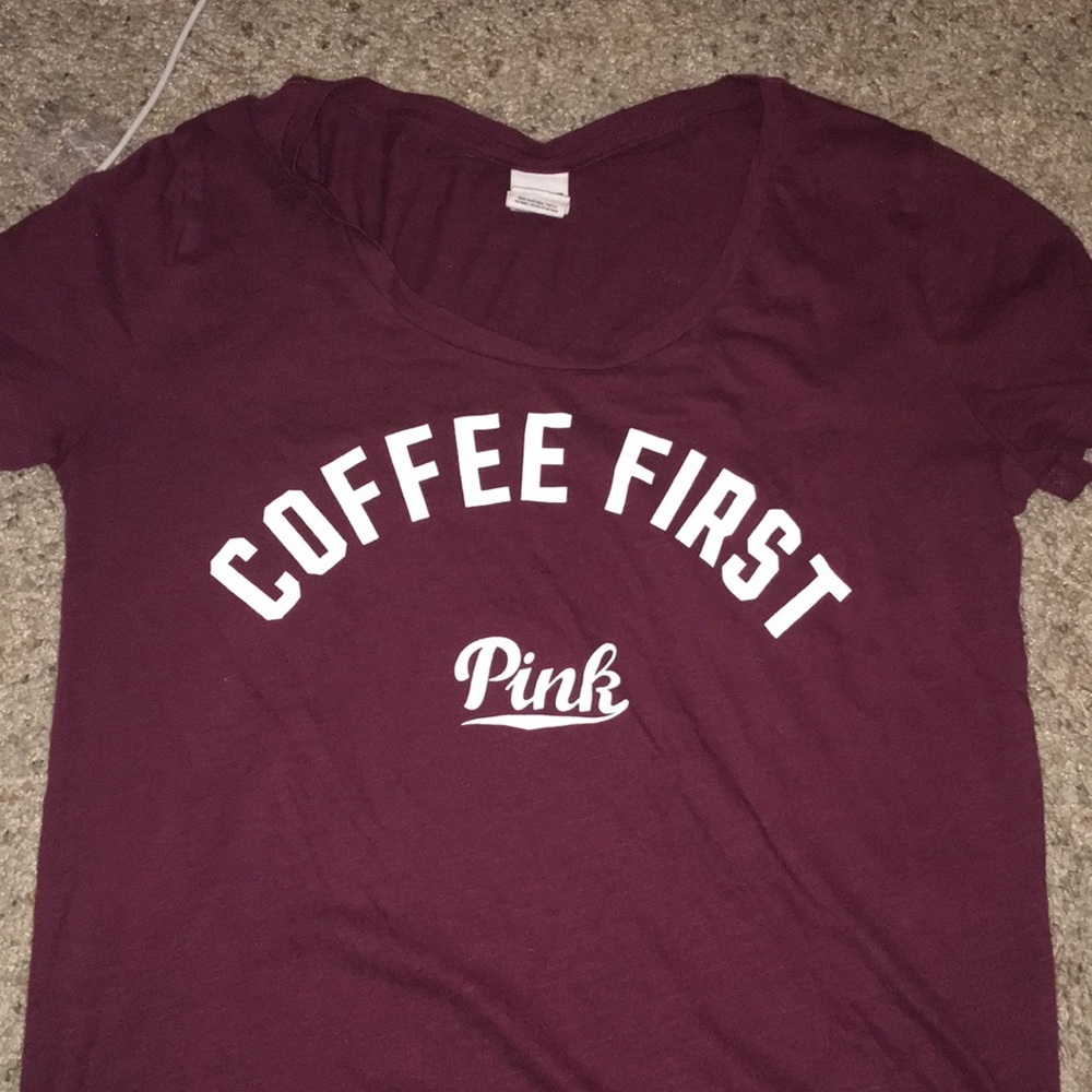 vs pink graphic tee